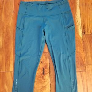 Lululemon crop size 10 great condition